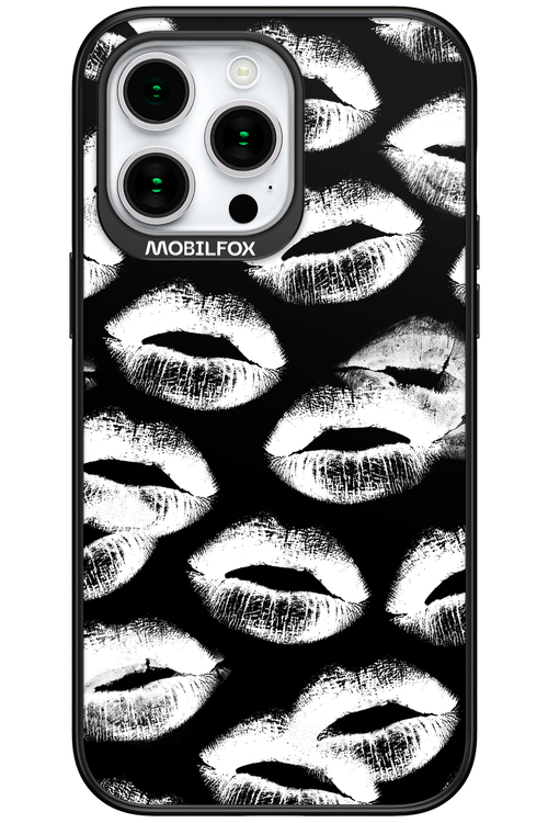Ghost Kiss Black - Apple iPhone 15 Pro Max