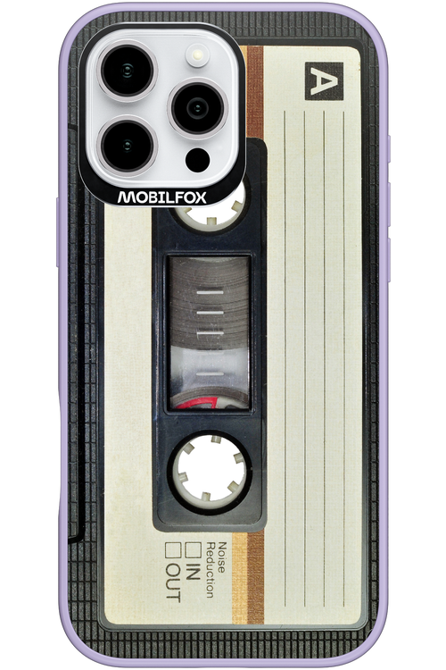 CASE 11 - Apple iPhone 16 Pro Max