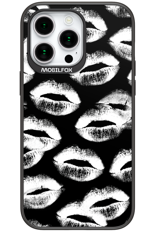 Ghost Kiss Black - Apple iPhone 15 Pro Max