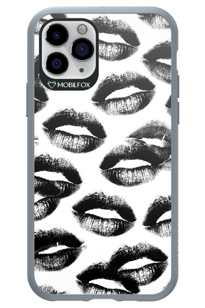 Ghost Kiss - Apple iPhone 11 Pro