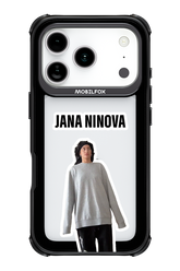 Jana Ninanova - Apple iPhone 17 Pro