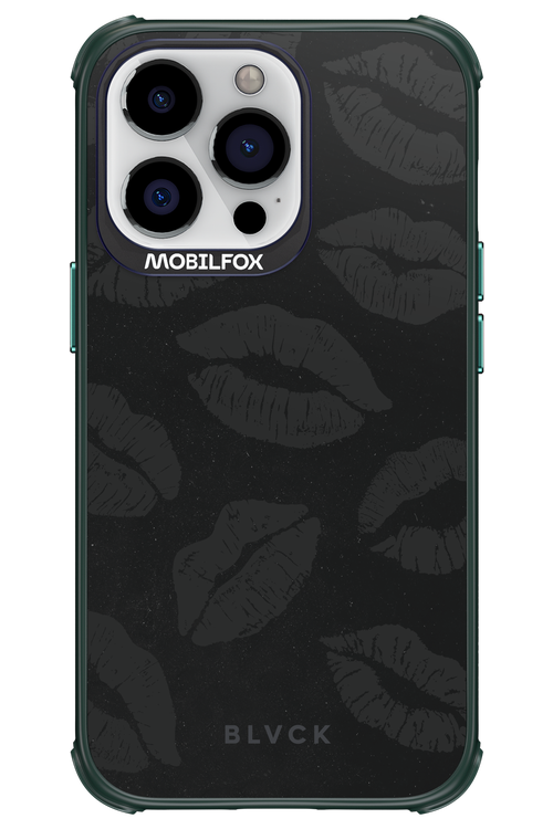 Dark Lips - Apple iPhone 13 Pro