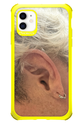 Ear - Apple iPhone 11