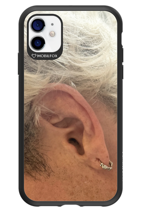 Ear - Apple iPhone 11