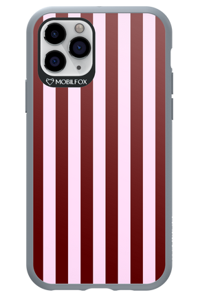 Circus Romance - Apple iPhone 11 Pro