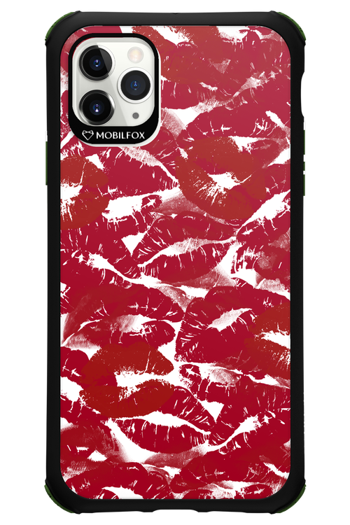 Burgundy and Kiss 2.0 - Apple iPhone 11 Pro Max