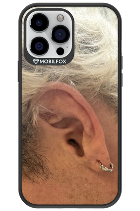 Ear - Apple iPhone 13 Pro Max
