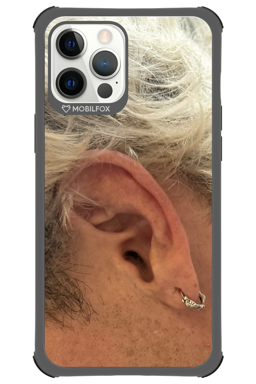 Ear - Apple iPhone 12 Pro Max