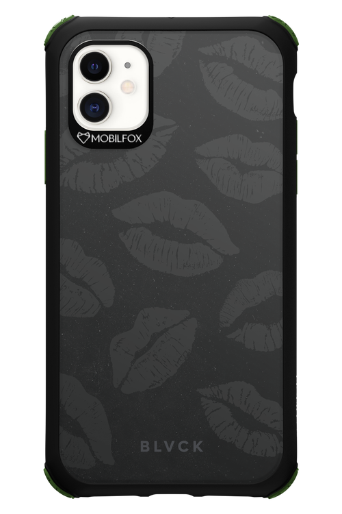 Dark Lips - Apple iPhone 11