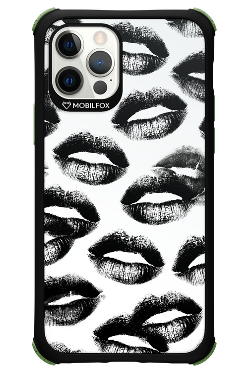 Ghost Kiss - Apple iPhone 12 Pro