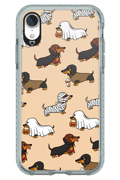 Scary Dachshund - Apple iPhone XR