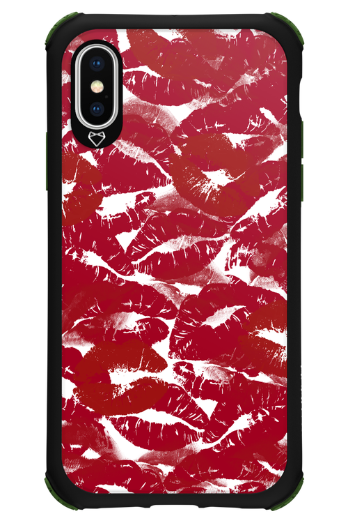 Burgundy and Kiss 2.0 - Apple iPhone XS