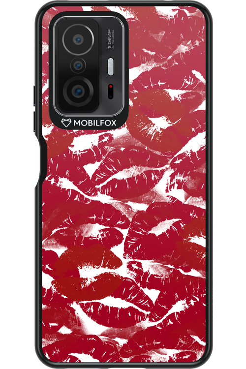 Burgundy and Kiss 2.0 - Xiaomi Mi 11T
