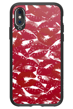 Burgundy and Kiss - Apple iPhone X