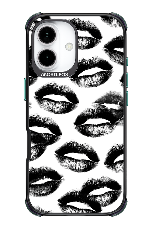 Ghost Kiss 2.0 - Apple iPhone 17