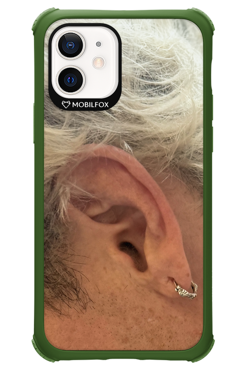 Ear - Apple iPhone 12