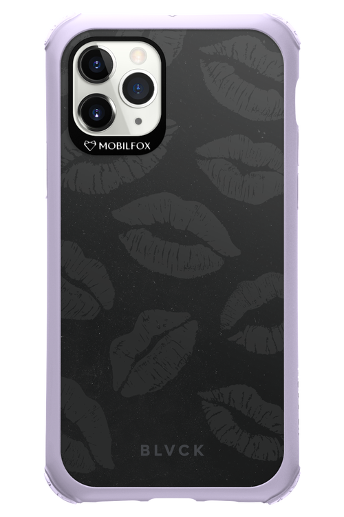 Dark Lips - Apple iPhone 11 Pro