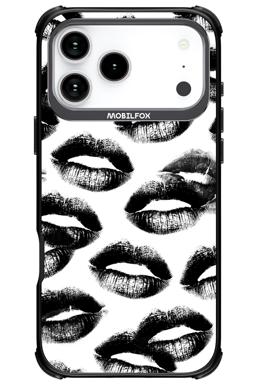 Ghost Kiss - Apple iPhone 17 Pro Max