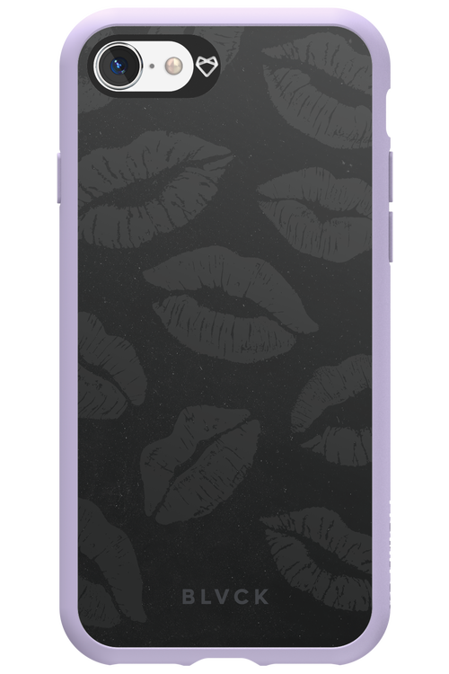Dark Lips - Apple iPhone 8