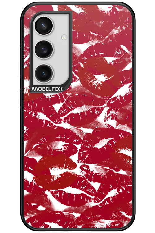 Burgundy and Kiss 2.0 - Samsung Galaxy S24