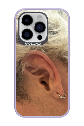 Ear - Apple iPhone 14 Pro