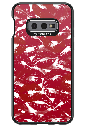 Burgundy and Kiss - Samsung Galaxy S10e
